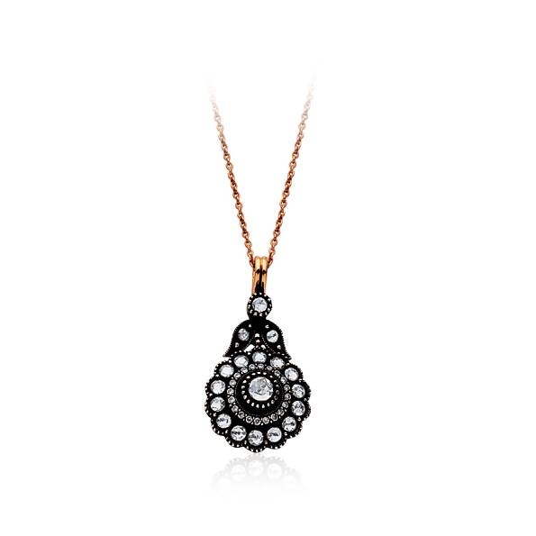 0.46 Karat Elmas Kolye