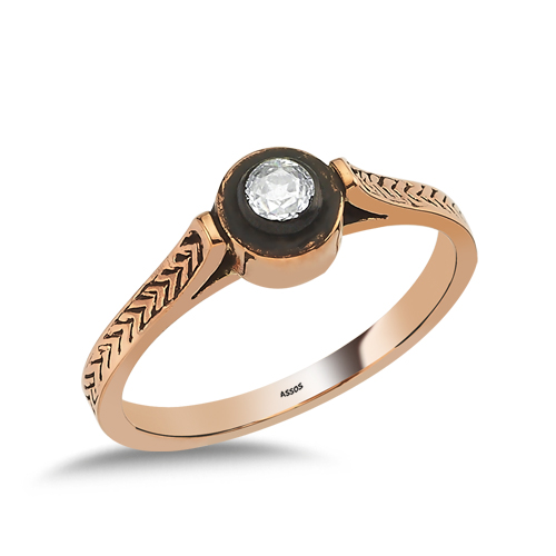 0.06 Karat Elmas Tektaş Yüzük