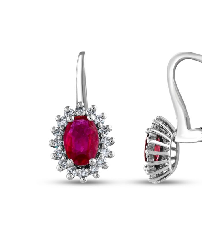 0.22 Karat Yakut Taşlı Pırlanta Küpe