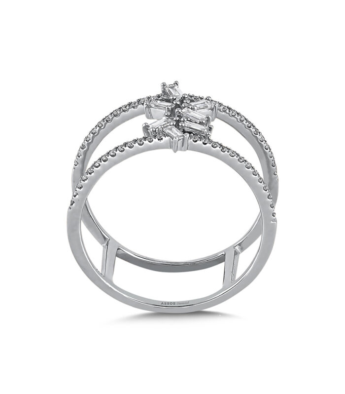 0.34 Karat Baget Taşlı Pırlanta Yüzük